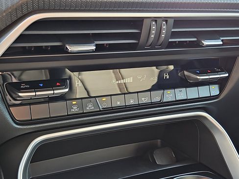 New 2026 MAZDA CX-90 3.3 Turbo w/ Select Package image 13