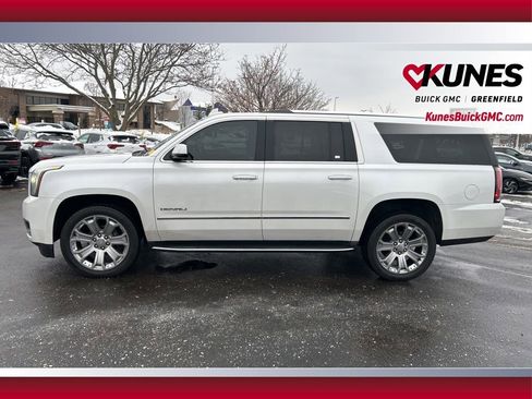 Used 2018 GMC Yukon XL Denali image 8