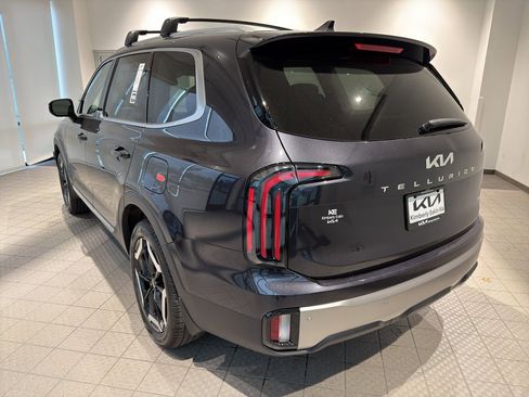 New 2025 Kia Telluride EX image 3