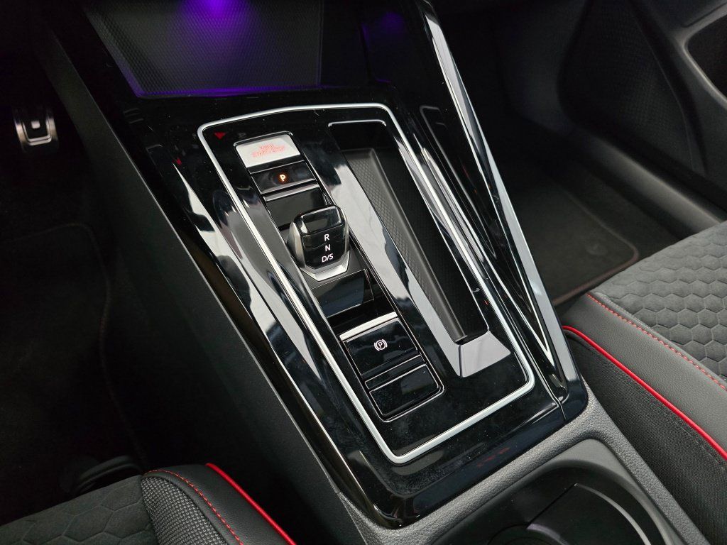 New 2026 Volkswagen GTI SE FWD image 30