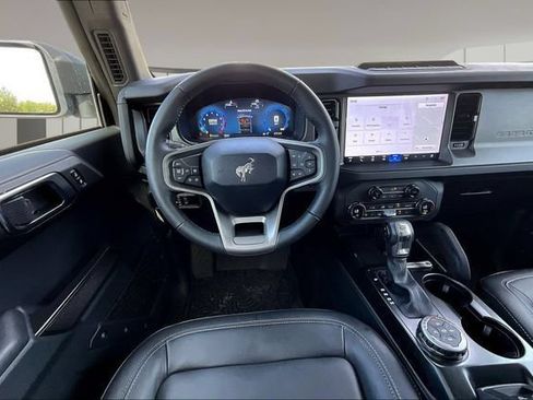 Used 2025 Ford Bronco Badlands AWD/4WD image 17