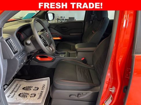 Used 2026 Nissan Frontier PRO-4X w/ Tow Package AWD/4WD image 9