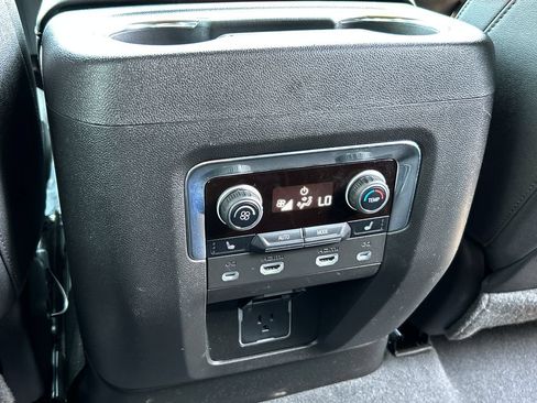 Used 2023 Chevrolet Tahoe Z71 w/ Z71 Off-Road Package AWD/4WD image 21