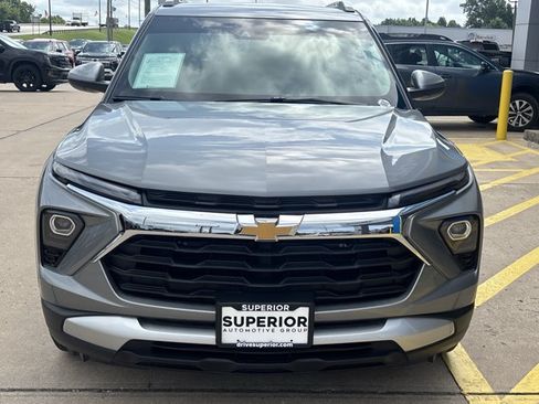 Used 2024 Chevrolet TrailBlazer LT FWD image 11