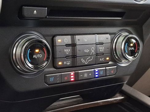 Used 2018 Ford F450 Limited image 12