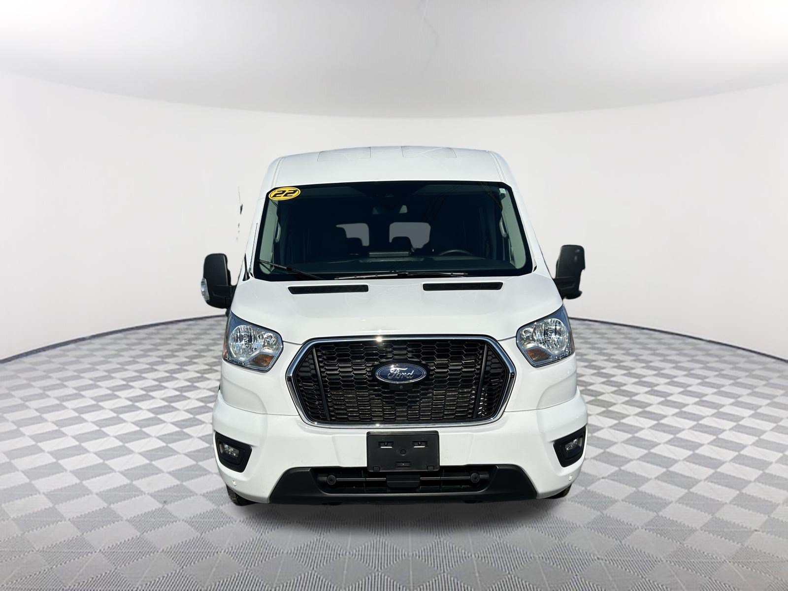 Used 2022 Ford Transit 350 XLT RWD image 2