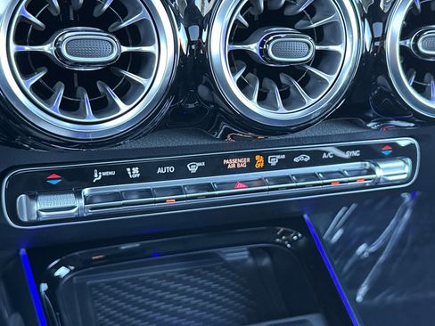 New 2026 Mercedes-Benz GLB 250 4MATIC image 20