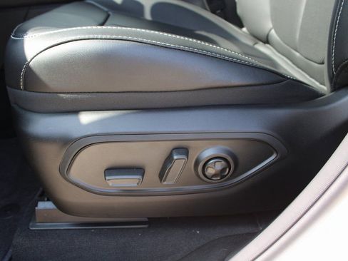 New 2025 Jeep Grand Cherokee Limited w/ Luxury Tech Group II image 13