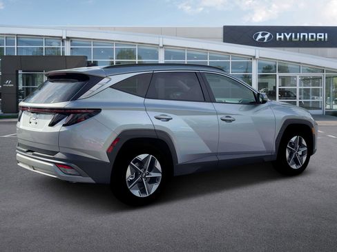 New 2026 Hyundai Tucson SEL image 8