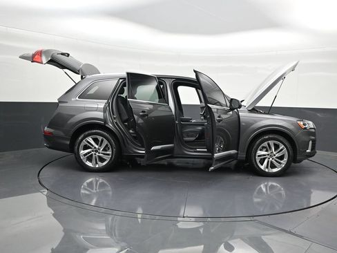 Used 2021 Audi Q7 2.0T Premium Plus w/ Premium Plus Package AWD/4WD image 27