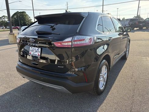 Used 2024 Ford Edge SEL w/ Convenience Package image 8