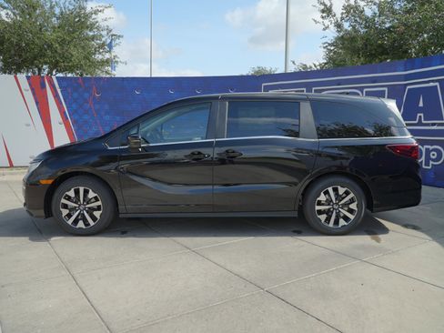 New 2026 Honda Odyssey EX-L image 10