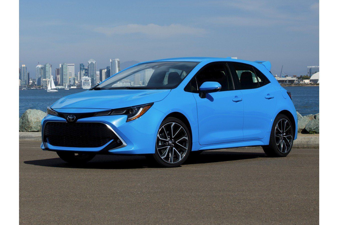 Used 2019 Toyota Corolla SE FWD image 2