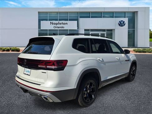 New 2026 Volkswagen Atlas Peak Edition AWD/4WD image 4