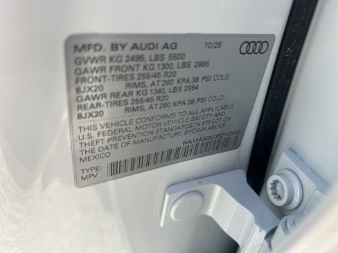 Used 2025 Audi Q5 Premium Plus AWD/4WD image 35