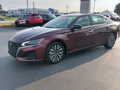 Certified 2025 Nissan Altima 2.5 SV FWD image 7