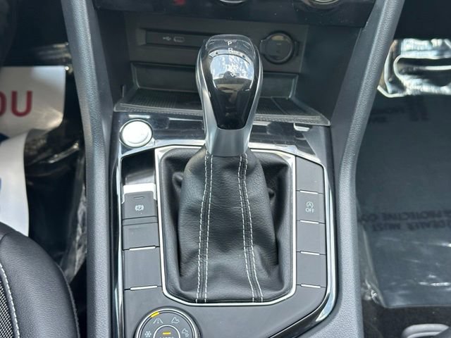 Certified 2023 Volkswagen Taos SE w/ Panoramic Sunroof Package AWD/4WD image 24