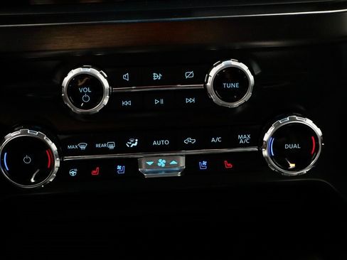 Certified 2024 Ford F250 Lariat w/ Lariat Ultimate Package image 30