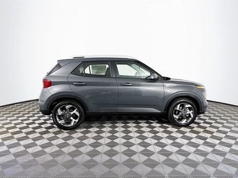 New 2025 Hyundai Venue SEL image 8