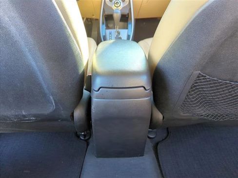 Used 2013 Hyundai Elantra GLS w/ Preferred Pkg image 21