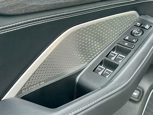 Used 2023 Acura MDX SH-AWD w/ Advance Package image 21