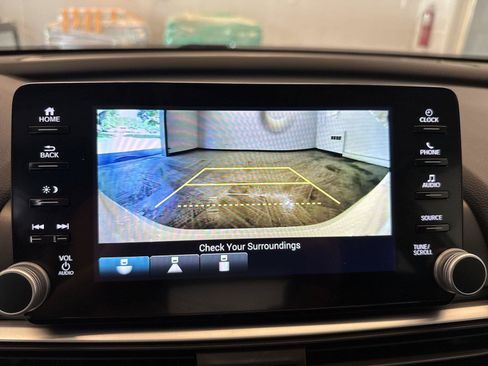 Used 2021 Honda Accord LX image 22
