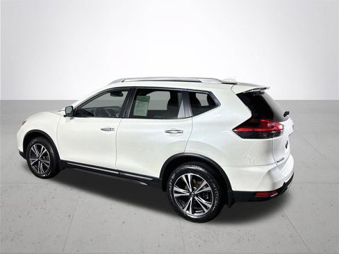 Used 2017 Nissan Rogue SL w/ SL Premium Package AWD/4WD image 8