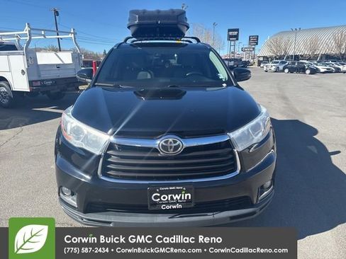 Used 2015 Toyota Highlander Limited w/ Driver Technology Package image 3