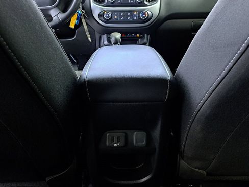 Used 2022 Chevrolet Colorado LT w/ Safety Package image 28