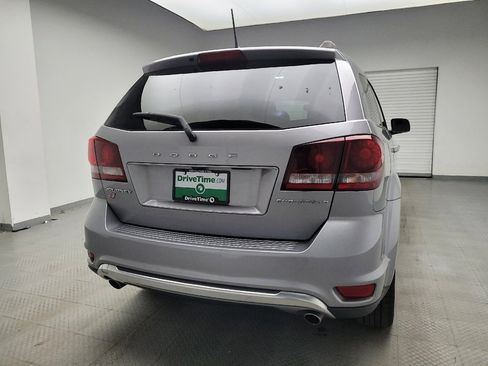 Used 2019 Dodge Journey Crossroad image 7