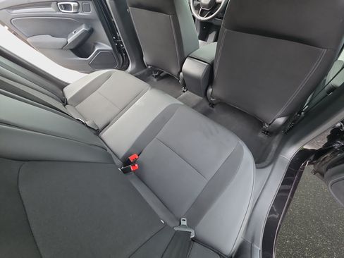 Used 2025 Honda Civic Sport image 11