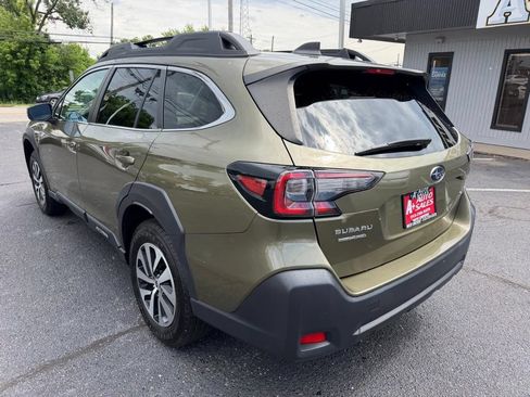 Used 2023 Subaru Outback Premium AWD/4WD image 6