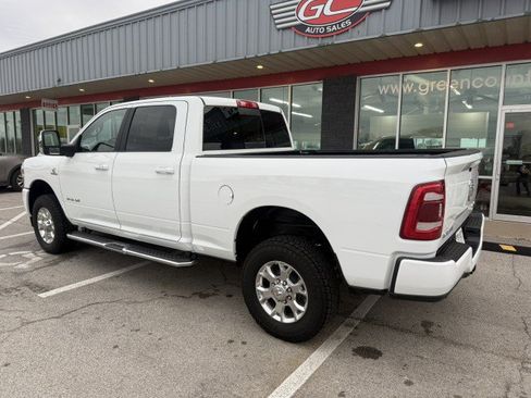 Used 2024 RAM 2500 Laramie AWD/4WD image 4
