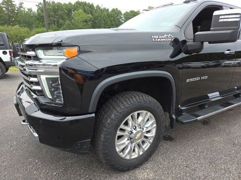Used 2021 Chevrolet Silverado 2500 High Country w/ Z71 Off-Road Package AWD/4WD image 25
