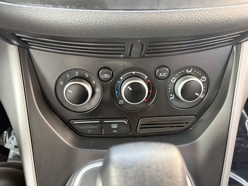 Used 2014 Ford Escape SE image 27