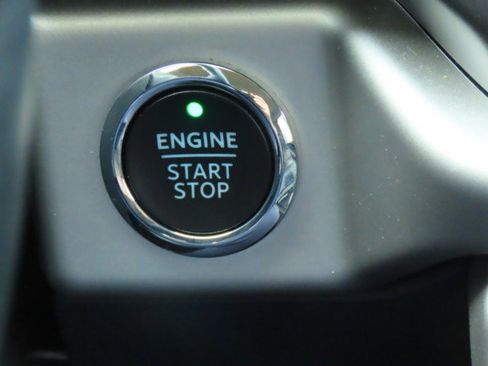 Used 2022 Ford Expedition Max XLT image 30