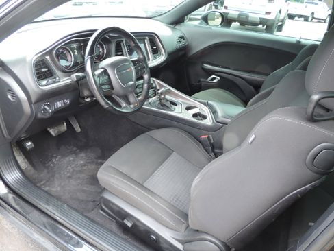 Used 2021 Dodge Challenger R/T image 6