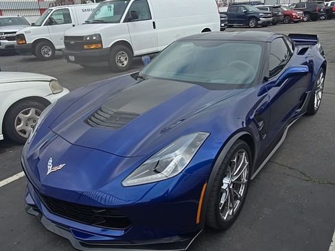 Used 2017 Chevrolet Corvette Grand Sport image 2