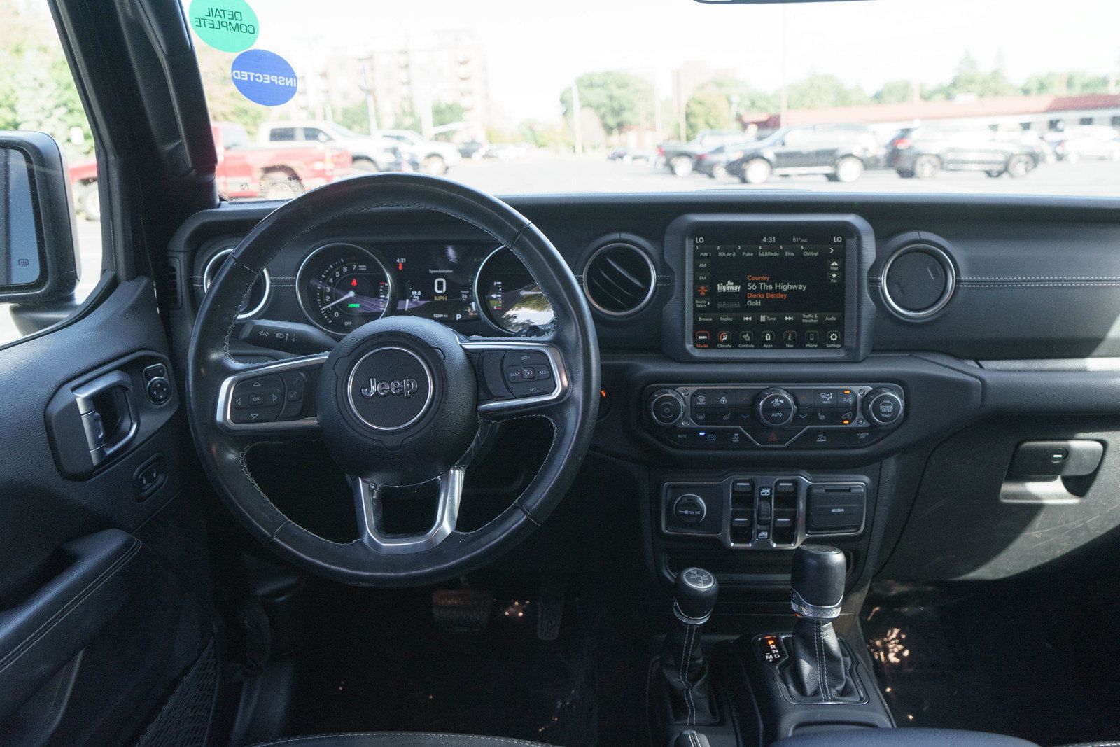 Used 2023 Jeep Wrangler Unlimited Sahara w/ Cold Weather Group AWD/4WD image 12