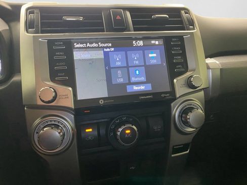 Used 2020 Toyota 4Runner SR5 AWD/4WD image 26