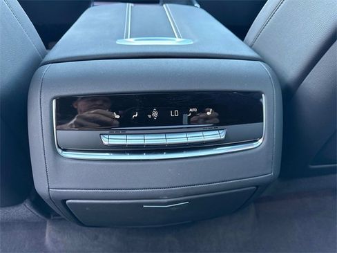 New 2025 Cadillac Escalade Sport w/ Touring Package image 14