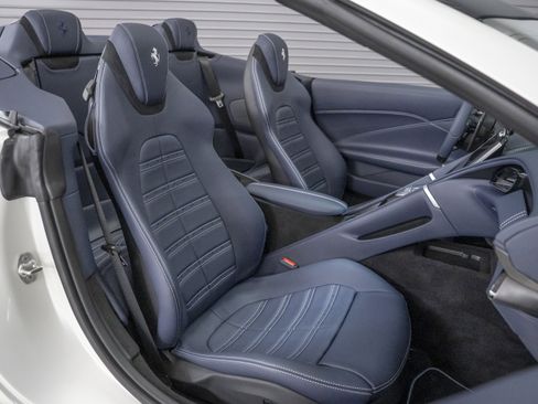 Certified 2025 Ferrari Roma Spider image 34