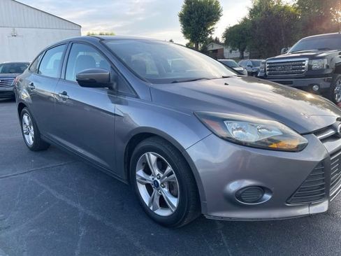 Used 2013 Ford Focus SE FWD image 2