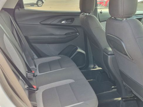 Used 2025 Chevrolet TrailBlazer LT AWD/4WD image 25
