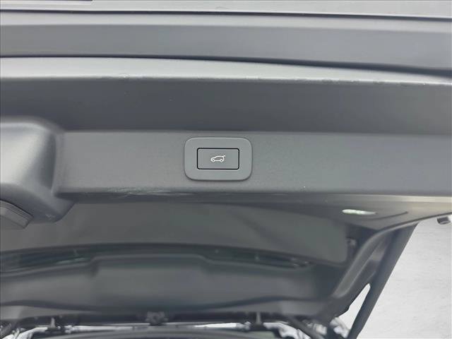 New 2027 Land Rover Range Rover Sport SE AWD/4WD image 13
