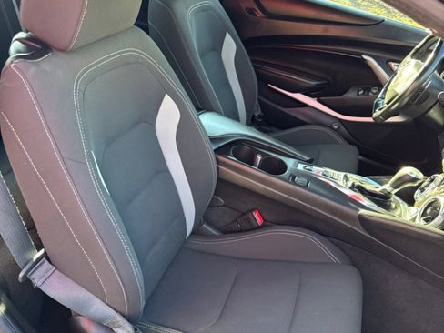 Used 2018 Chevrolet Camaro LT image 17