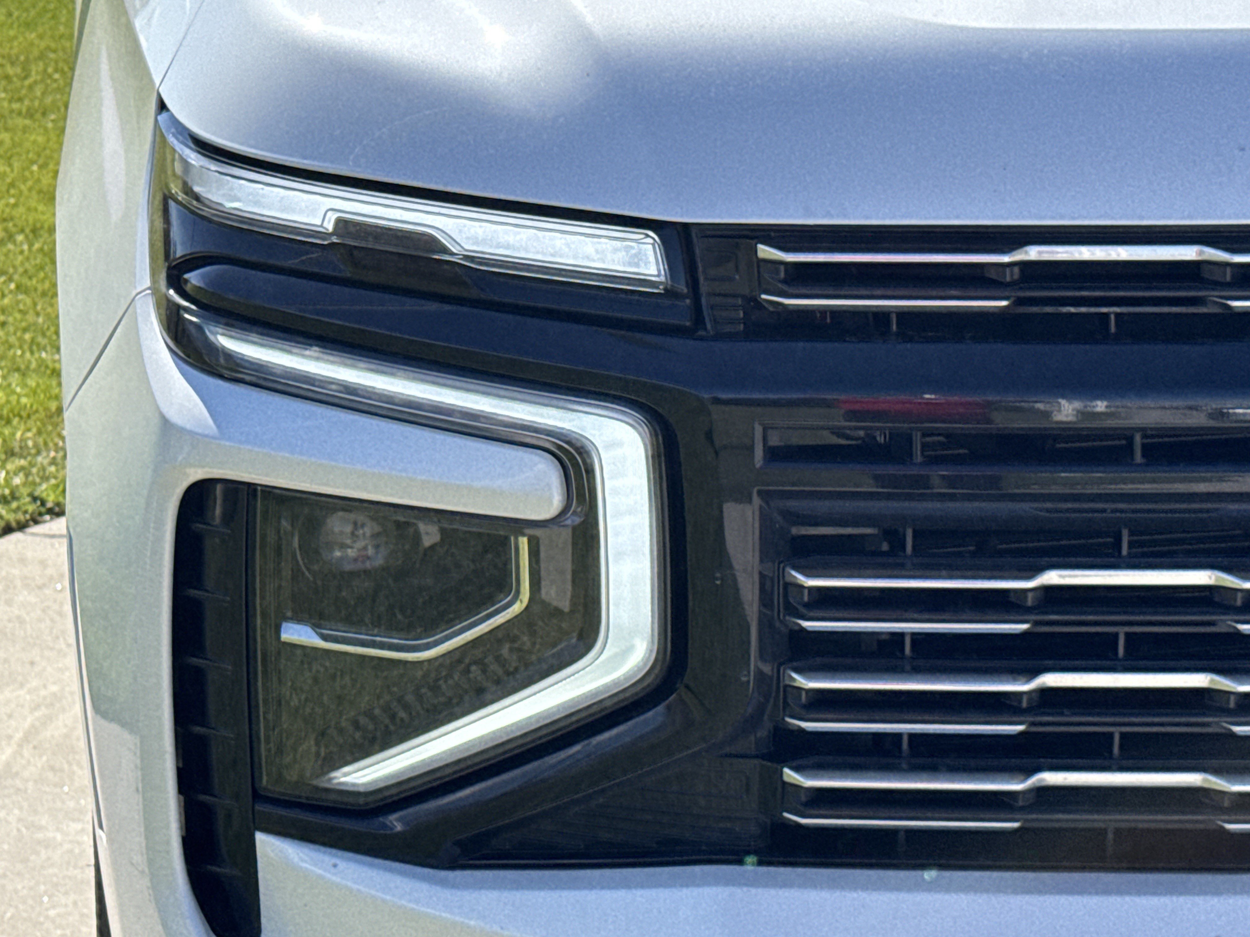 Used 2025 Chevrolet Tahoe High Country w/ LPO, Get Active Package AWD/4WD image 11