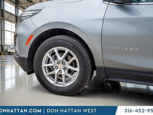Used 2023 Chevrolet Equinox LT image 40
