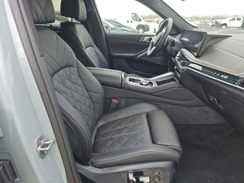 Used 2025 BMW X6 xDrive40i image 2