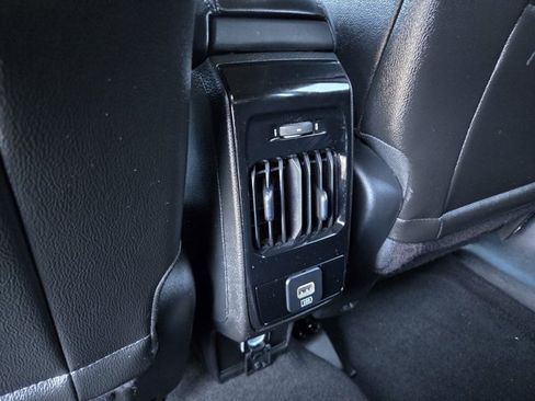Used 2025 Jeep Compass Trailhawk AWD/4WD image 29